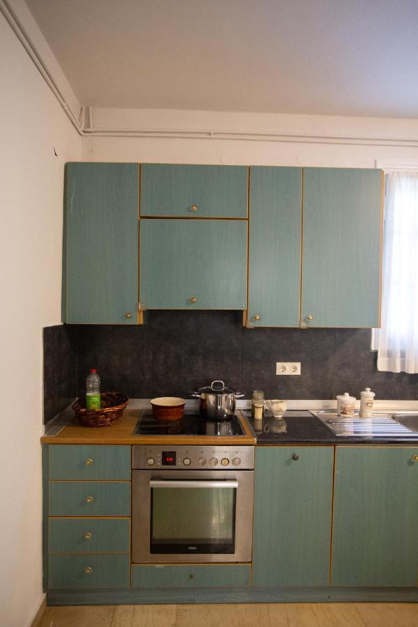 Traditional Villa Appartment With Garden, Also For Gatherings ,15 Minutes From Thessaloniki Airport Tessalónica Exterior foto